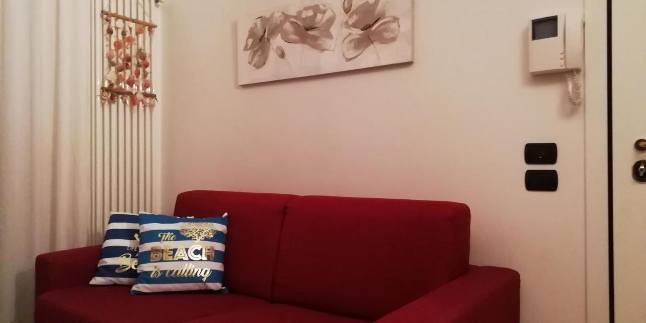 Brezza Da Mare Apartment Rimini Bagian luar foto