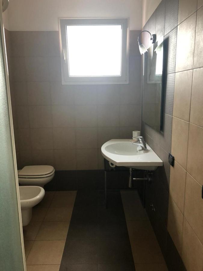 Brezza Da Mare Apartment Rimini Bagian luar foto